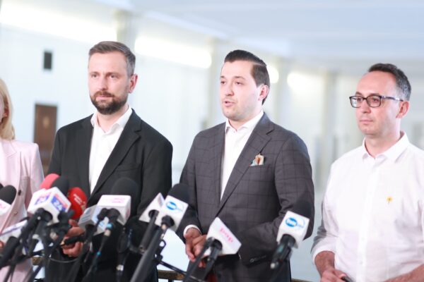 3f09e1d3-2975-4378-89b6-1bc1678b37d0 3f09e1d3-2975-4378-89b6-1bc1678b37d0