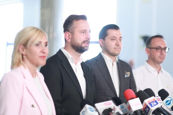 999afce8-6fa0-4550-97f6-19127f10c40e 999afce8-6fa0-4550-97f6-19127f10c40e